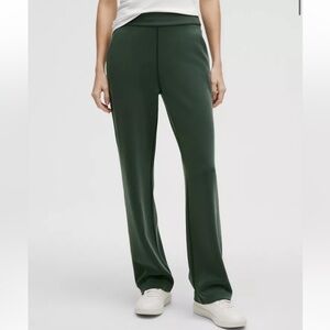 Lululemon softstreme high-rise straight leg pant